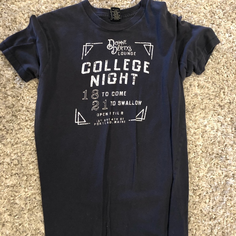 Vintage Abercrombie Tee “Downs & Dirty Lounge”
